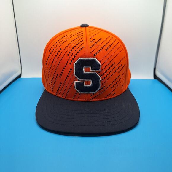Syracuse Orangemen Embroidered Logo Snapback Hat Cap Orange Top Of The World - Picture 1 of 7